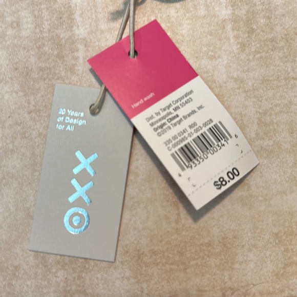 Lilly Pulitzer Giraffe Bottle Opener - Picture 2 of 4